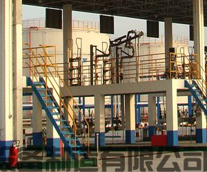 中航油云南分公司定制采購(gòu)的一批AL1401汽車(chē)頂部裝卸鶴管已發(fā)往使用現(xiàn)場(chǎng)(1) 中航油云南分公司定制采購(gòu)的一批AL1401汽車(chē)頂部裝卸鶴管已發(fā)往使用現(xiàn)場(chǎng)(1)